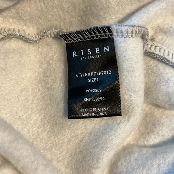 NWT Risen Jeans Los Angeles Gray Women’s Sweatpants Slit Raw ahem Slouchy AA12 - Picture 5 of 6